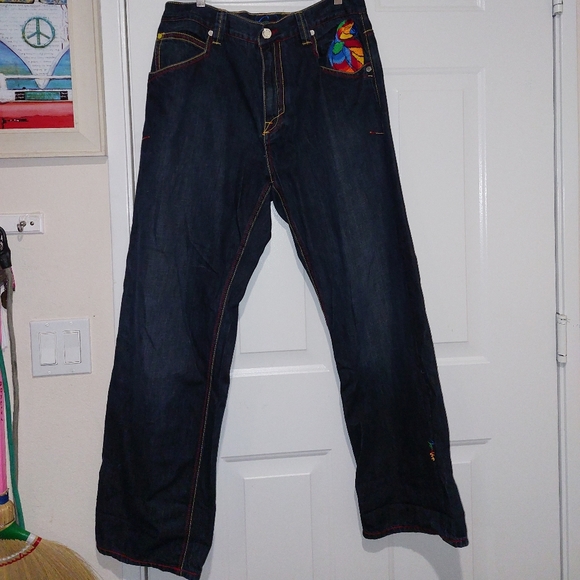 COOGI ARTSY EMBROIDERED MENS DARK WASH JEANS EUC!! - Picture 3 of 15